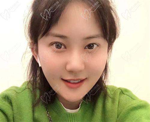 、術(shù)后1年的恢附情況：長(zhǎng)期有效和寬度變化