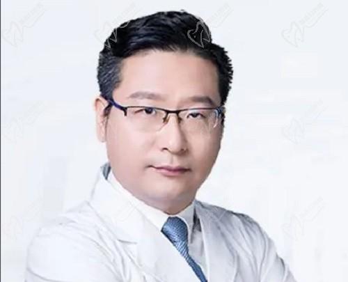 白云